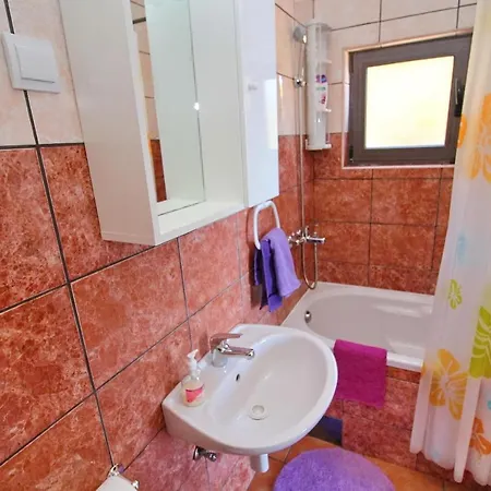 Apartmán Filipovic - One-bedroom With Balcony And Sea View
