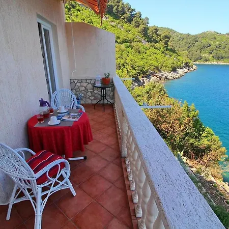 Filipovic - One-bedroom With Balcony And Sea View *